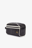 Fred Perry Ανδρική Τσάντα Νεσεσέρ  Coated Polyester Wash Bag L8298-D57 Μαύρο