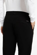 Guess Ανδρικό Παντελόνι Chino Slim Fit M4YB33WGB5A-JBLK Μαύρο