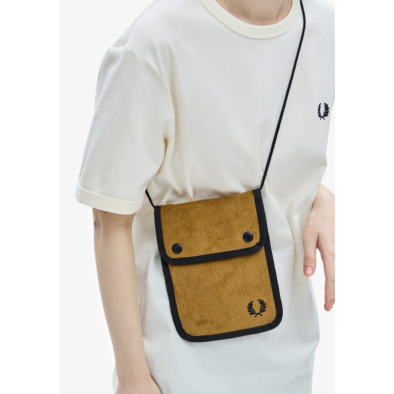 Fred Perry Ανδρικό Τσαντάκι Ώμου Branded Cord Side Bag L5292-450 Μουσταρδί